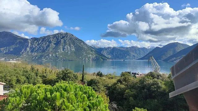 BEAUTIFUL STONE HOUSE IN LIPCI – AN AUTHENTIC HOME IN THE BAY OF KOTOR — photo 20